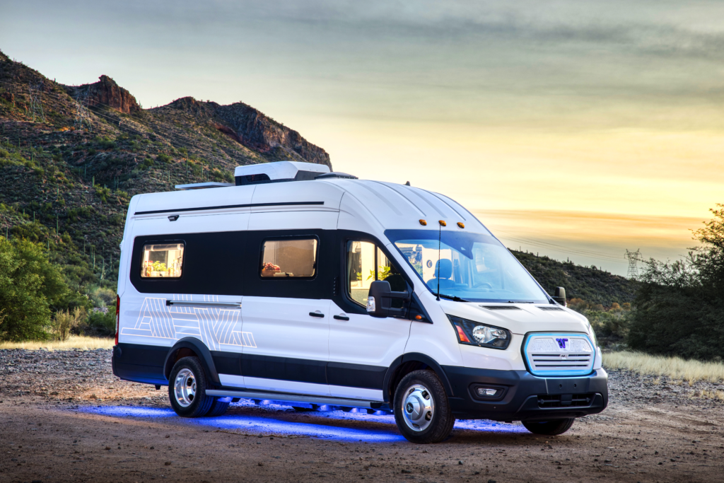 RV vs Camper van यात्रा के लिए Best सबसे अच्छा वाहन कौन सा है?